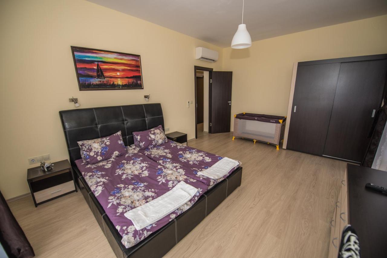 Vakarel Residence Buitenkant foto
